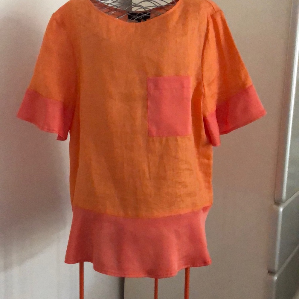 NWOT DKNY Linen Top